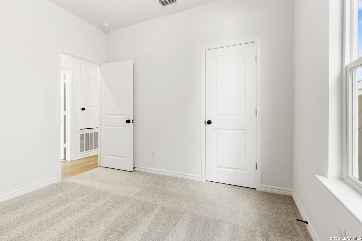 property viewer photo 28