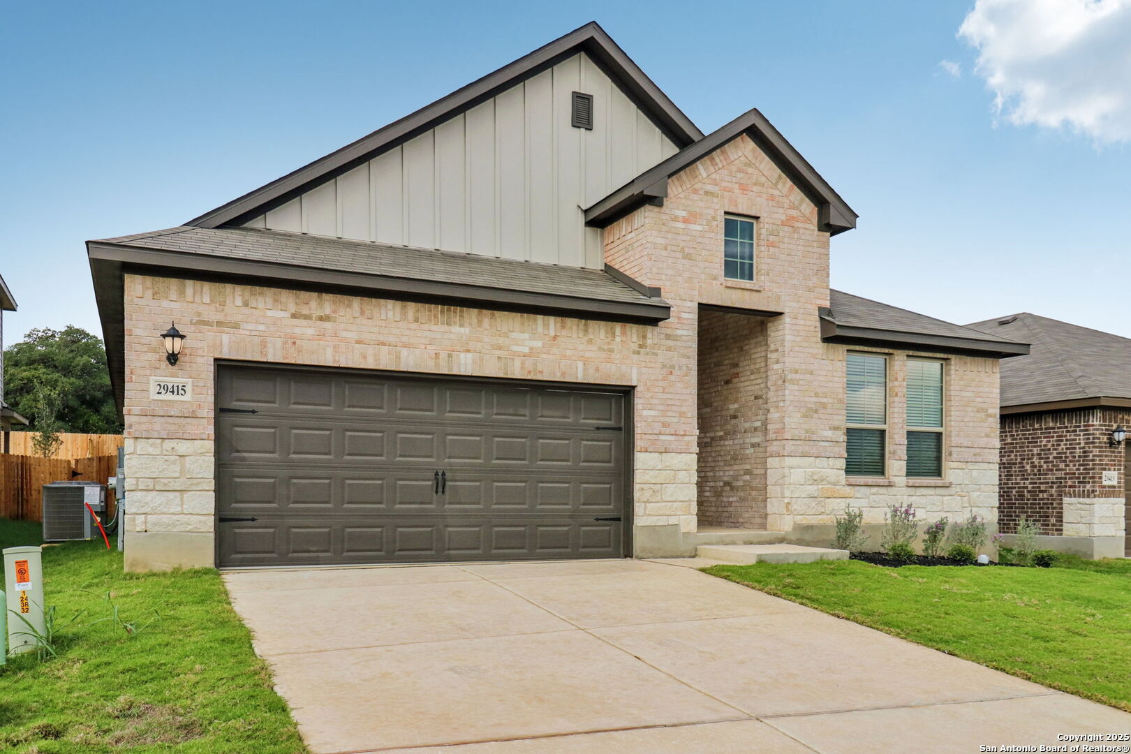 property viewer photo 3