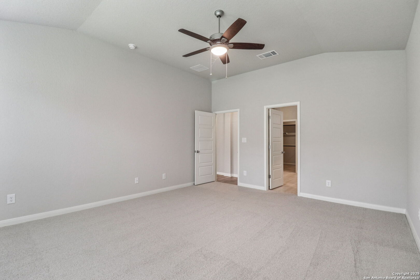 property viewer photo 31