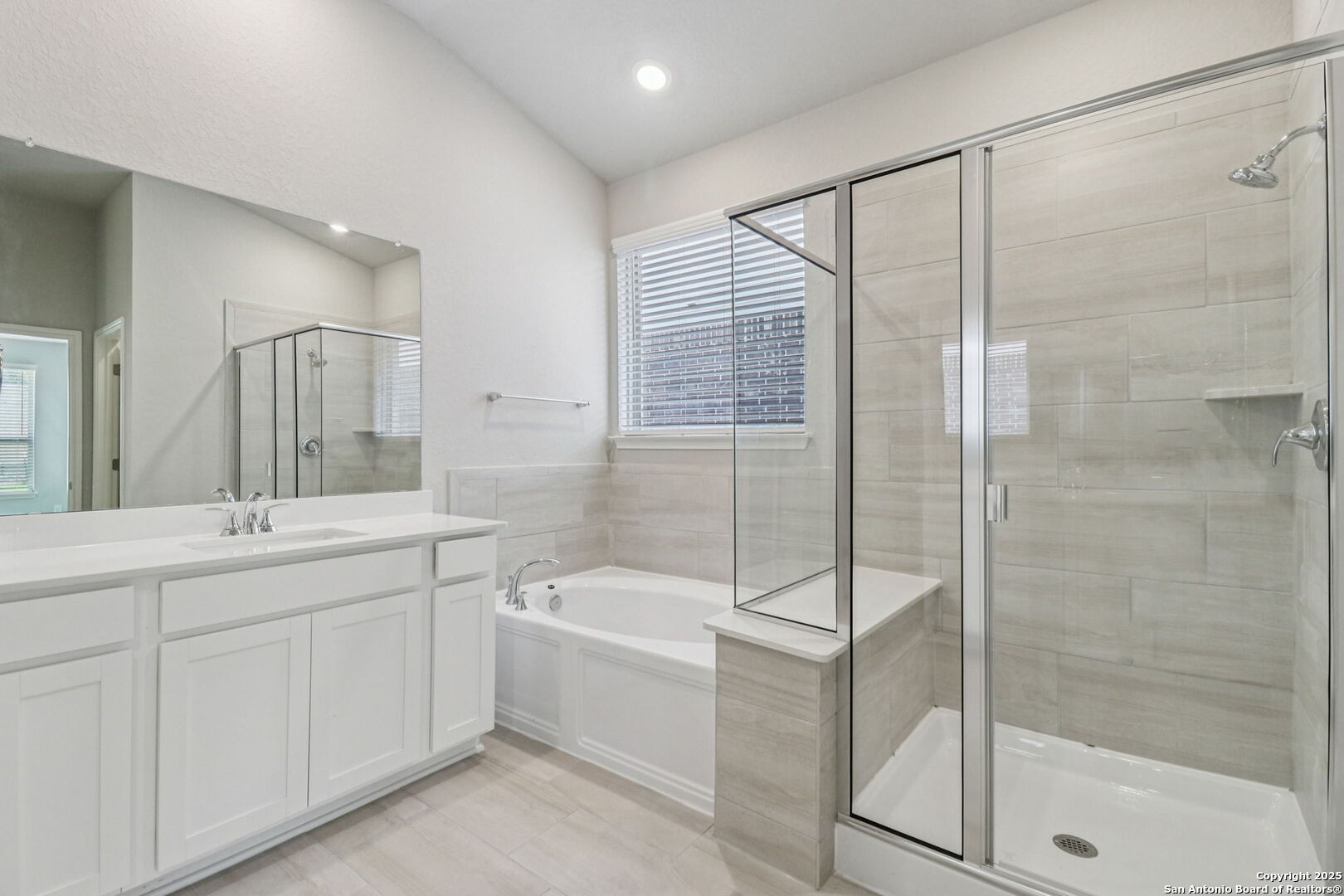 property viewer photo 33