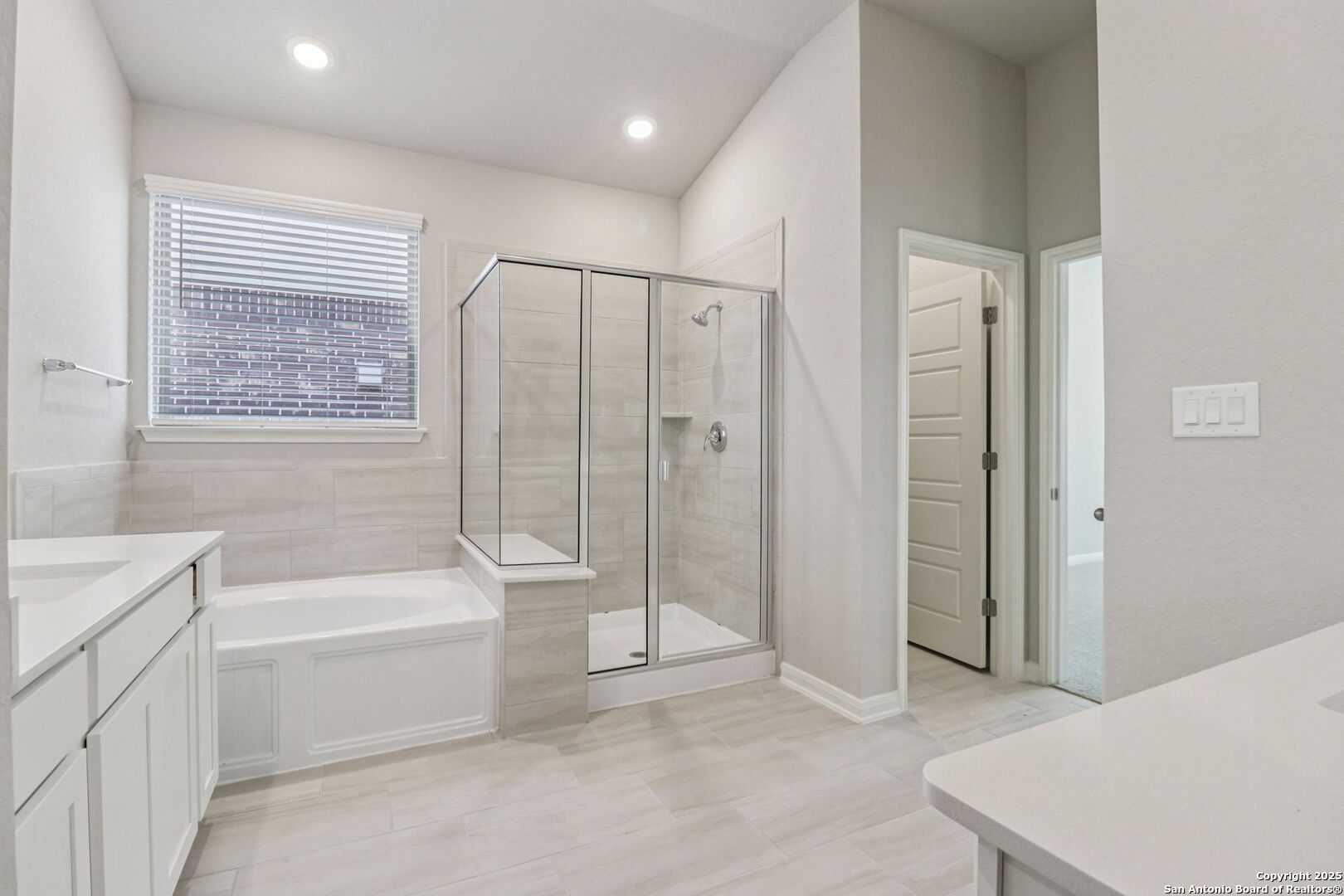 property viewer photo 34