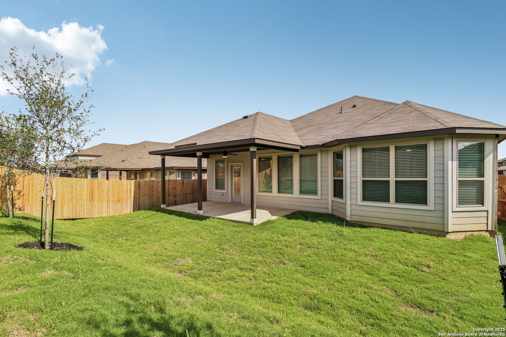 property viewer photo 39