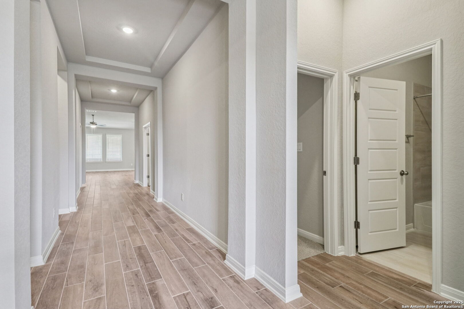 property viewer photo 6