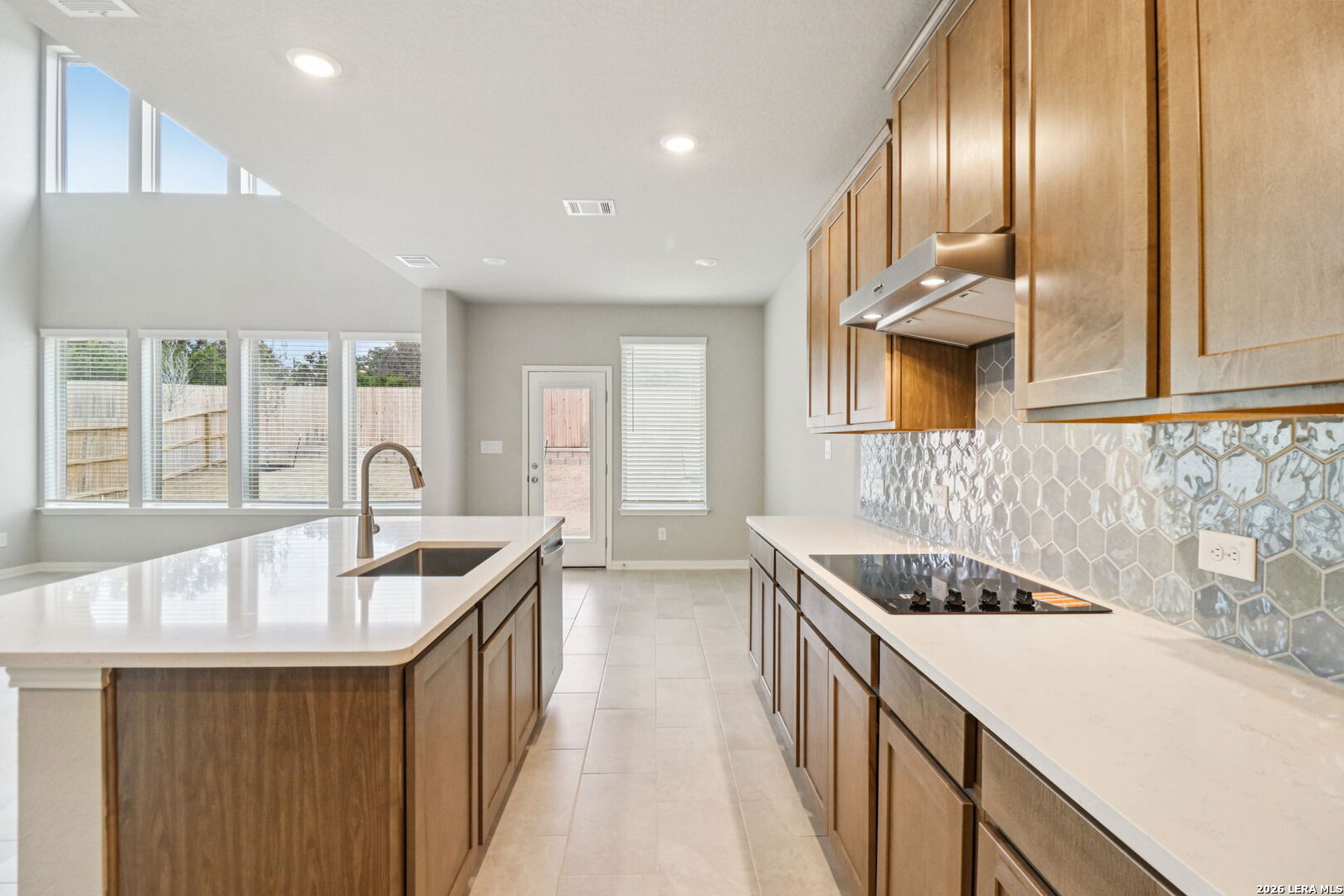 property viewer photo 13
