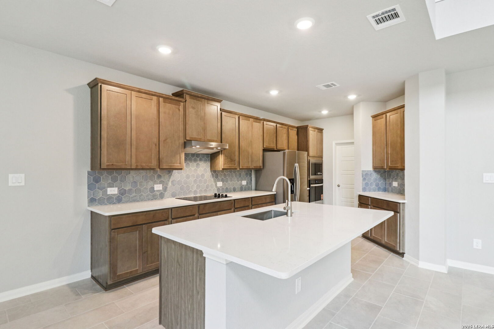 property viewer photo 16