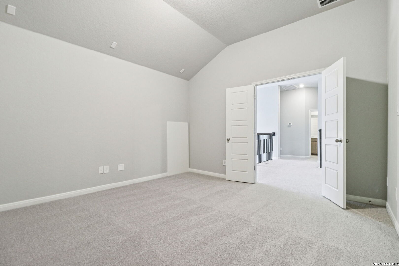 property viewer photo 31