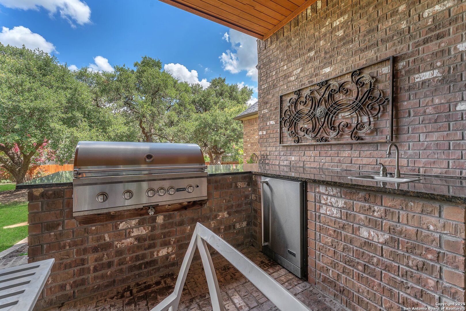 main property photo 45