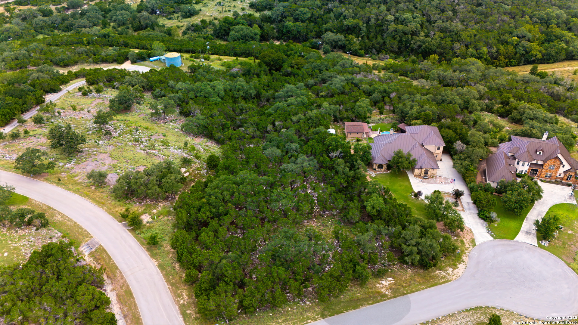 main property photo 21