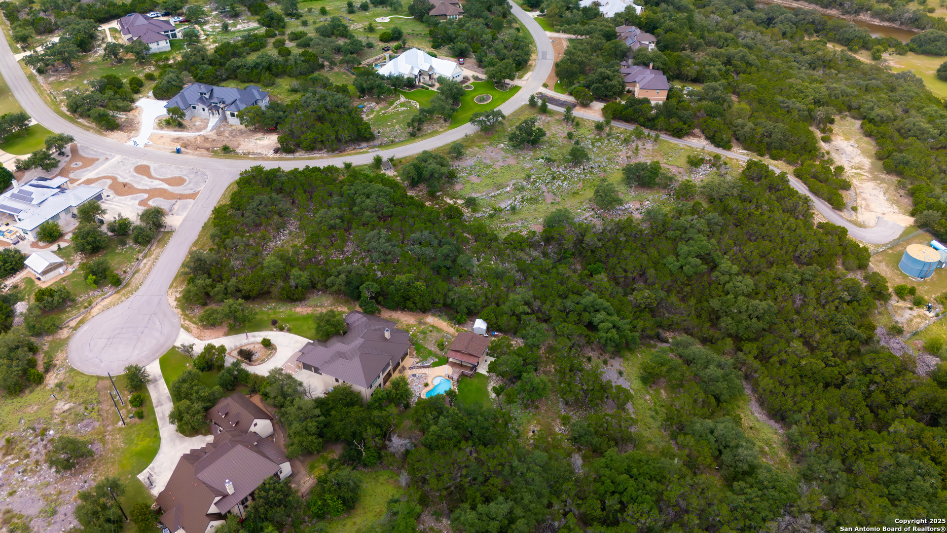 main property photo 22