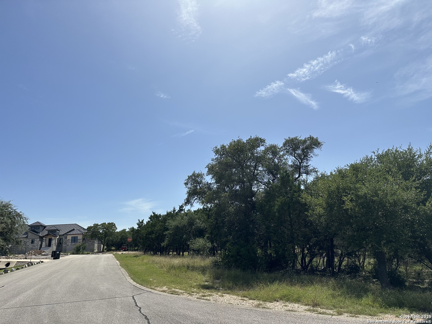 main property photo 34
