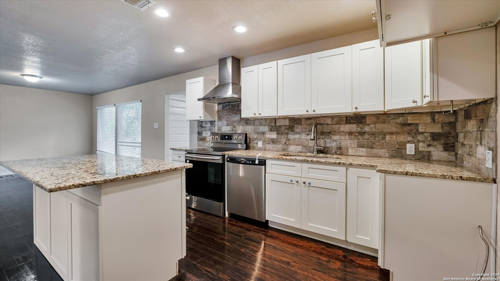 property viewer photo 11