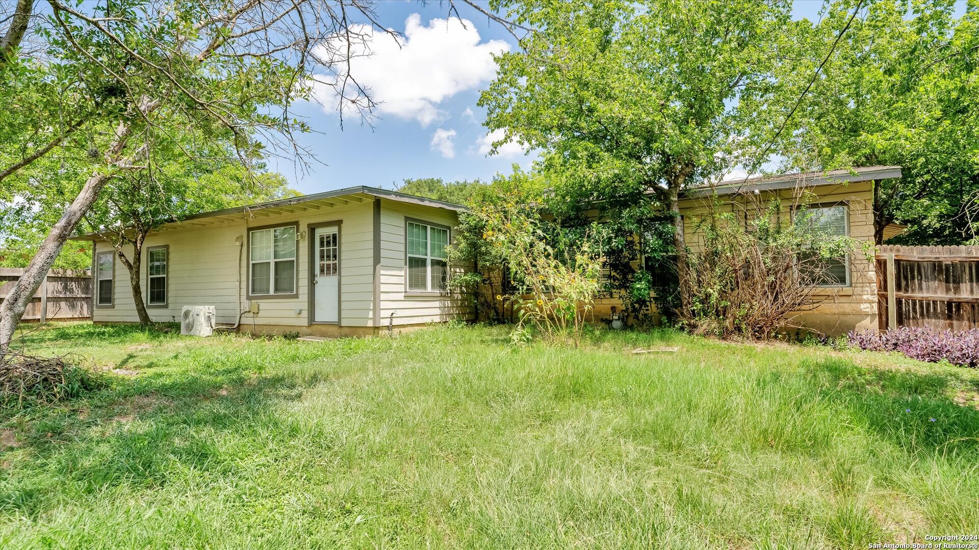 property viewer photo 35