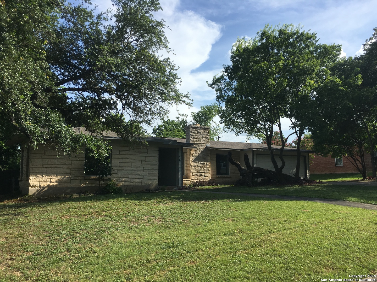 property viewer photo 38