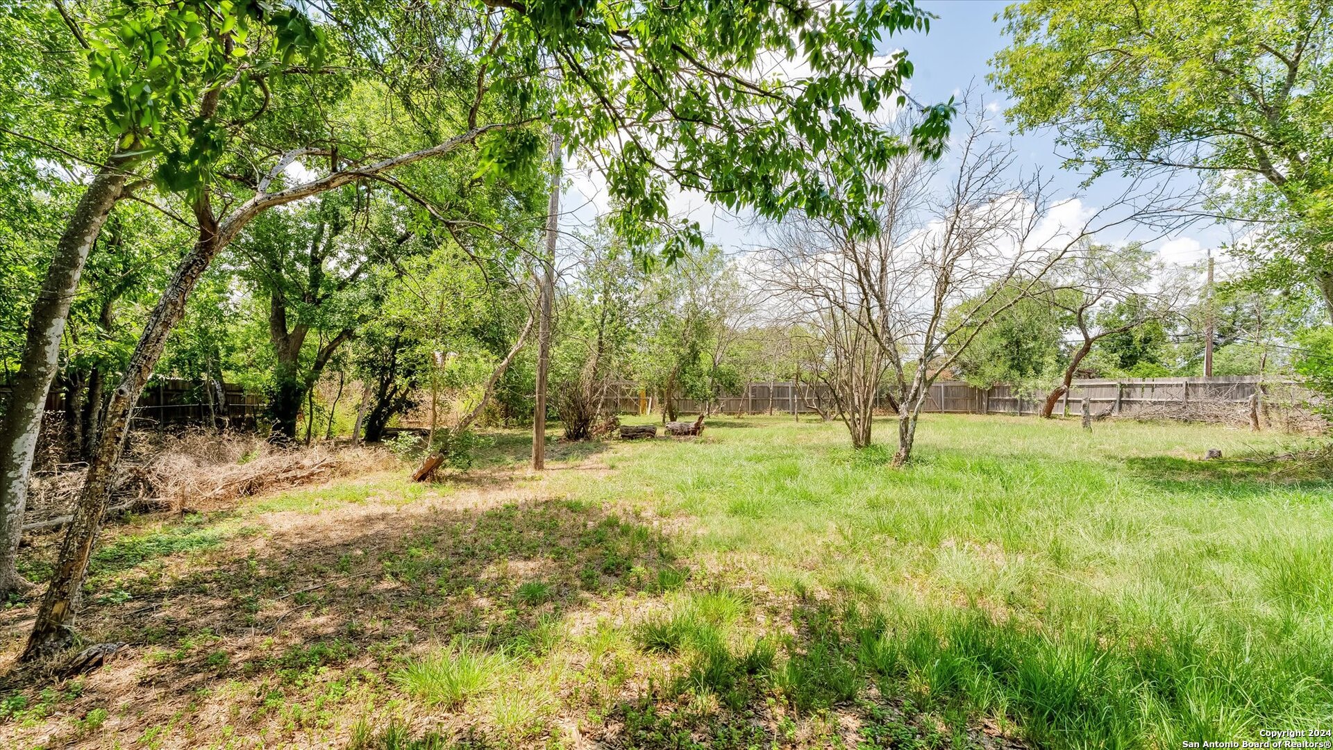 property viewer photo 39