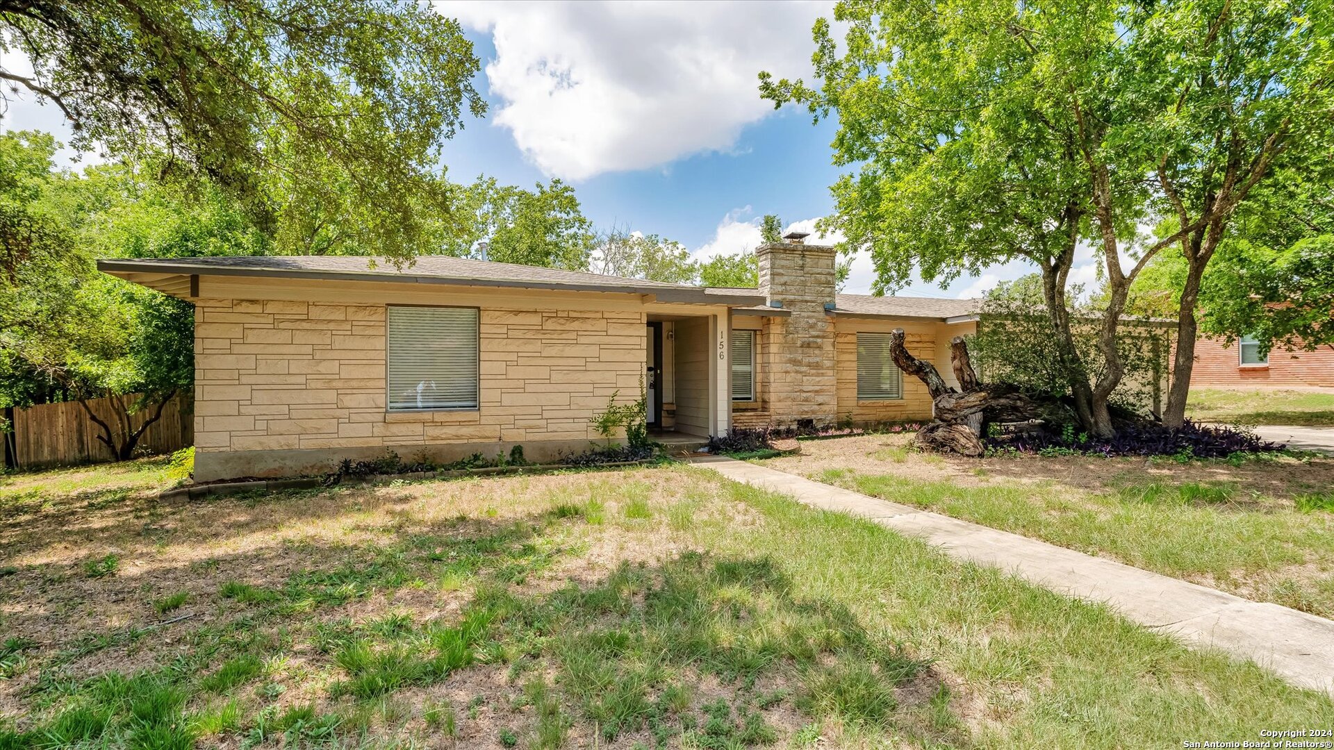 property viewer photo 5