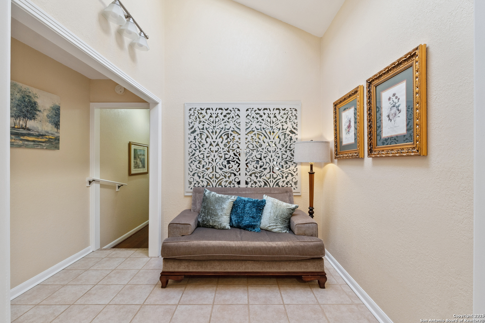 property viewer photo 13