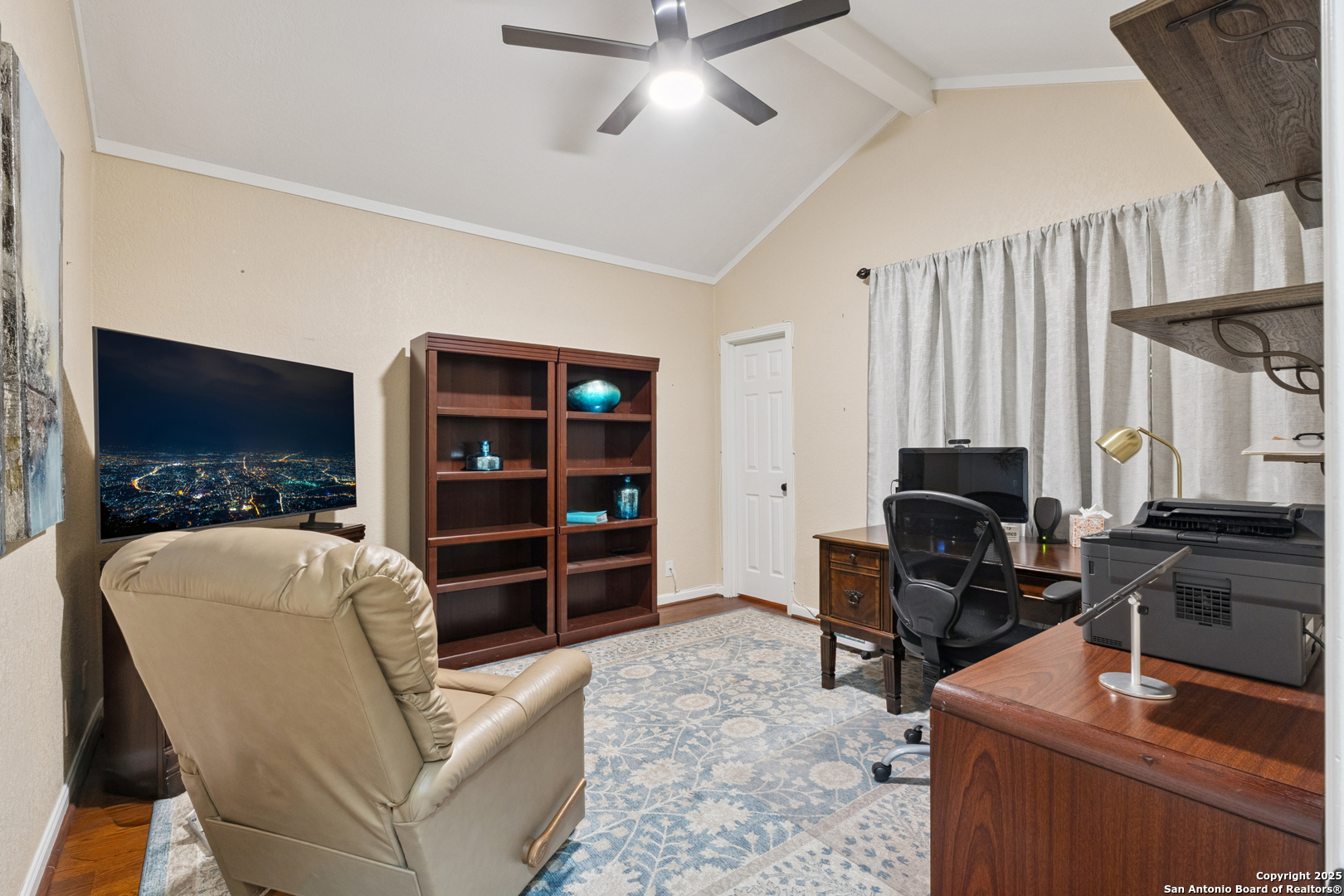 property viewer photo 19