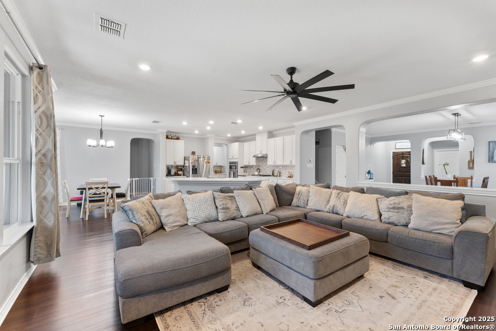 property viewer photo 11