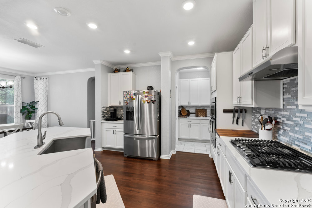 property viewer photo 18