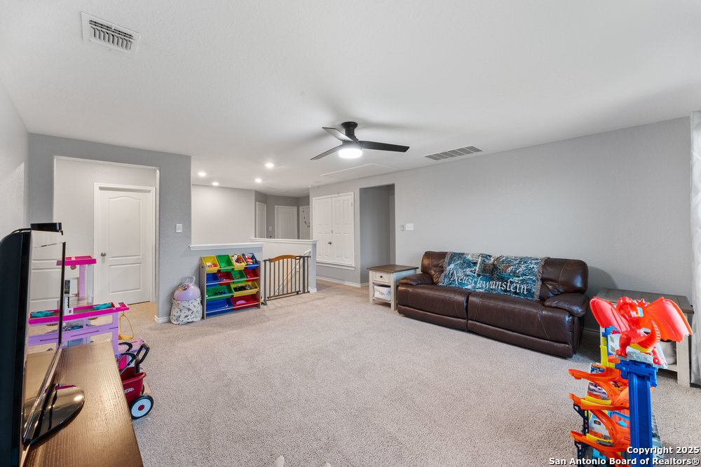 property viewer photo 36