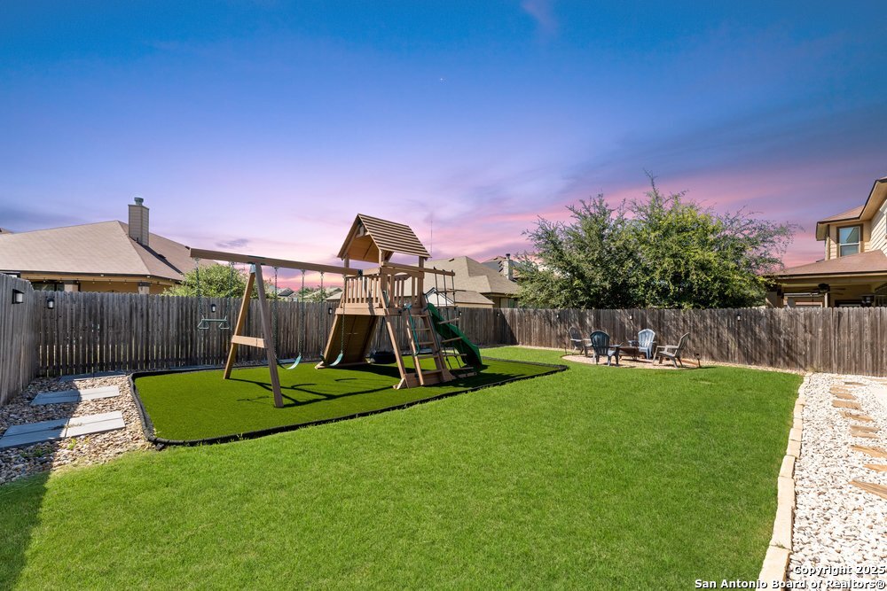 property viewer photo 37