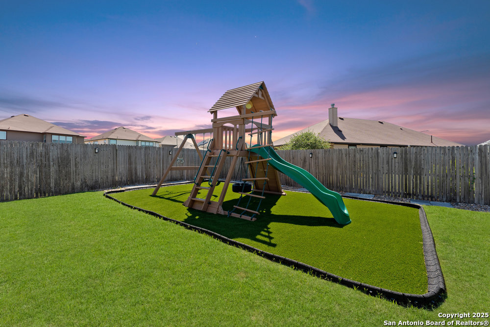 property viewer photo 41
