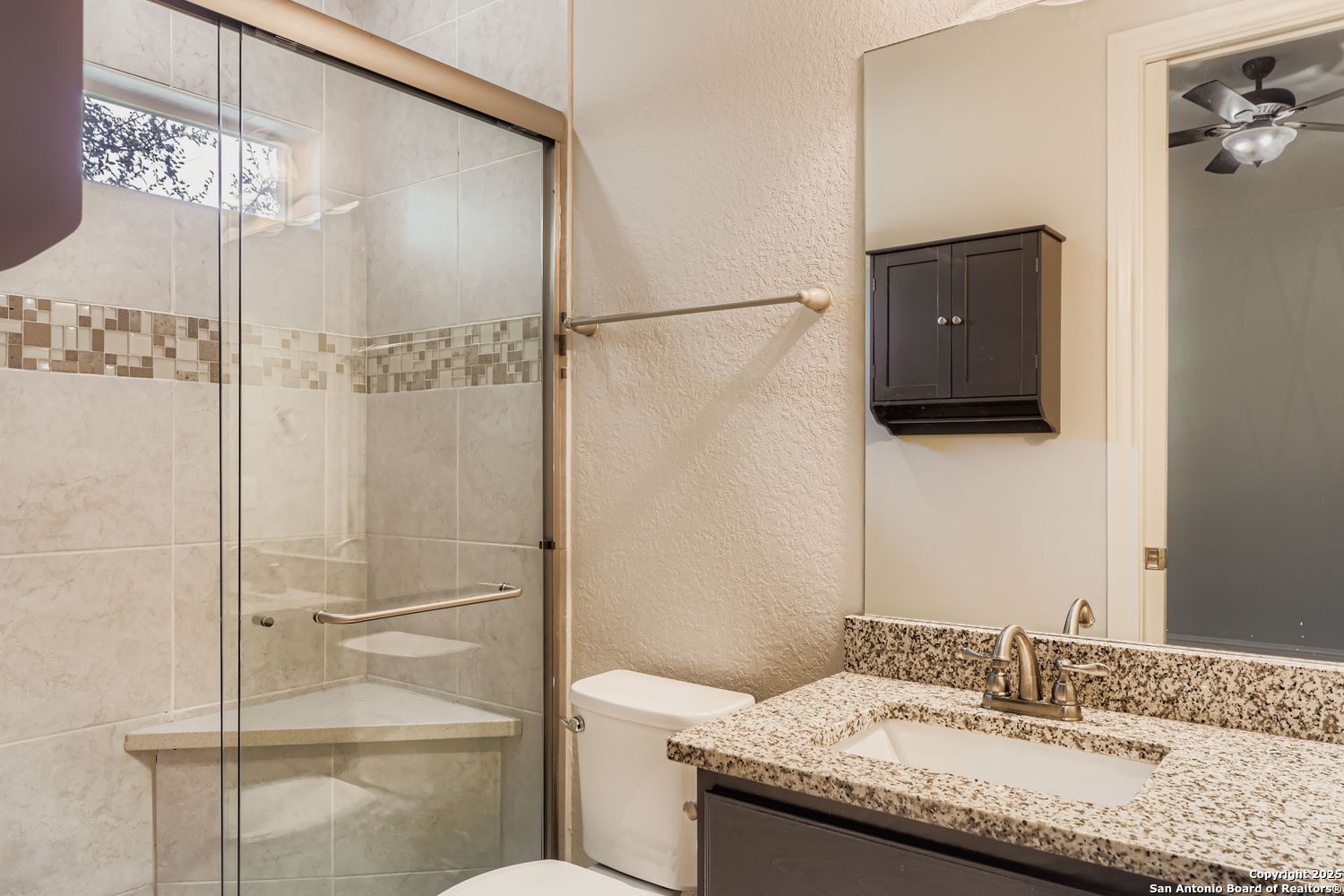 property viewer photo 22