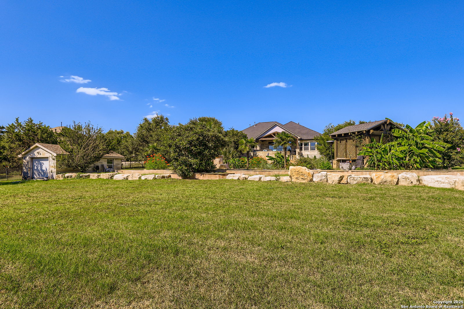 property viewer photo 30