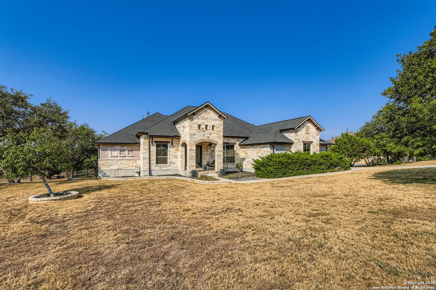 property viewer photo 32