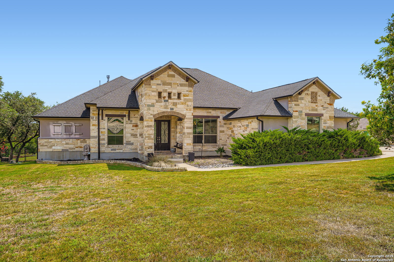 property viewer photo 5