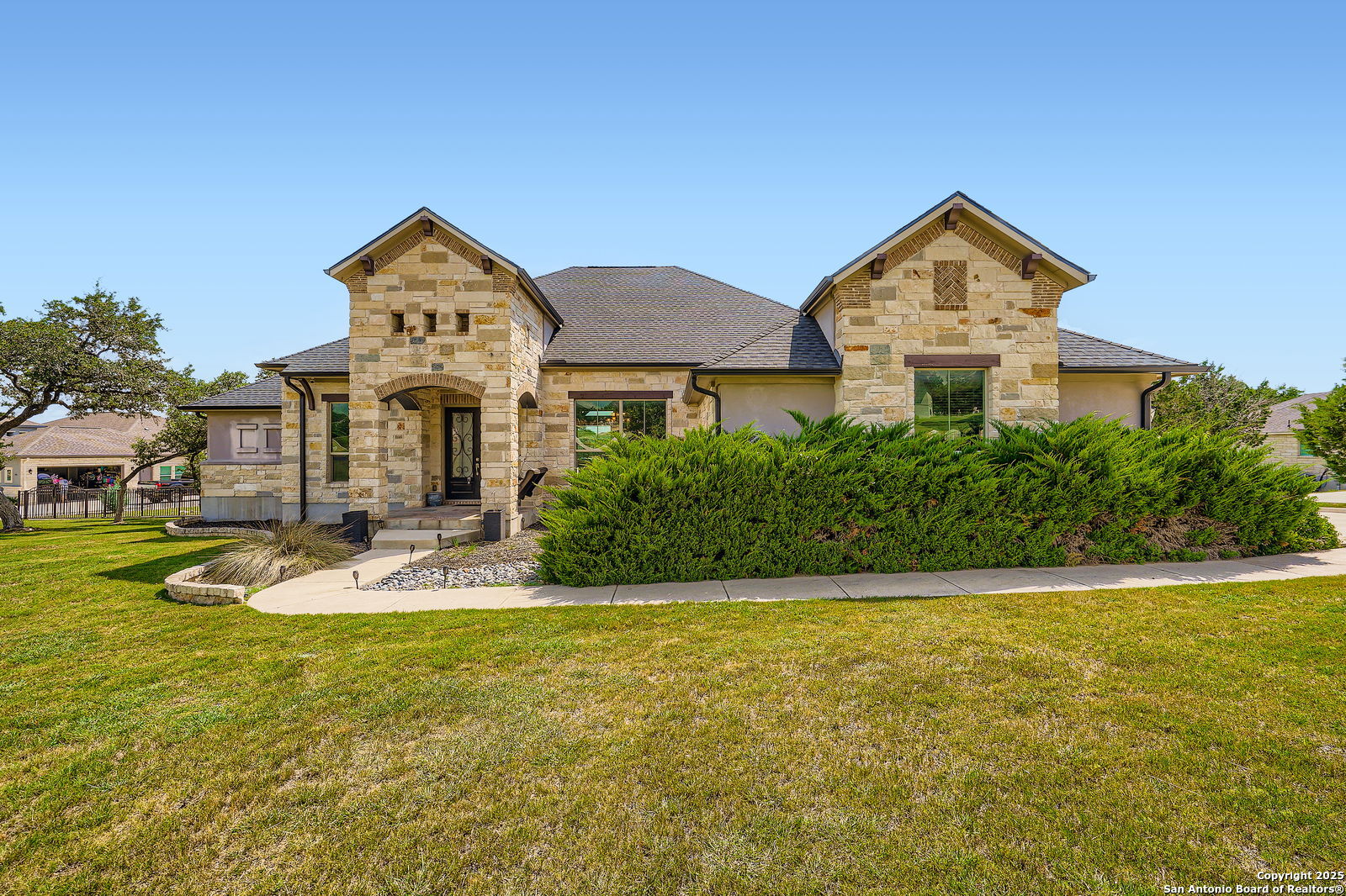 property viewer photo 7