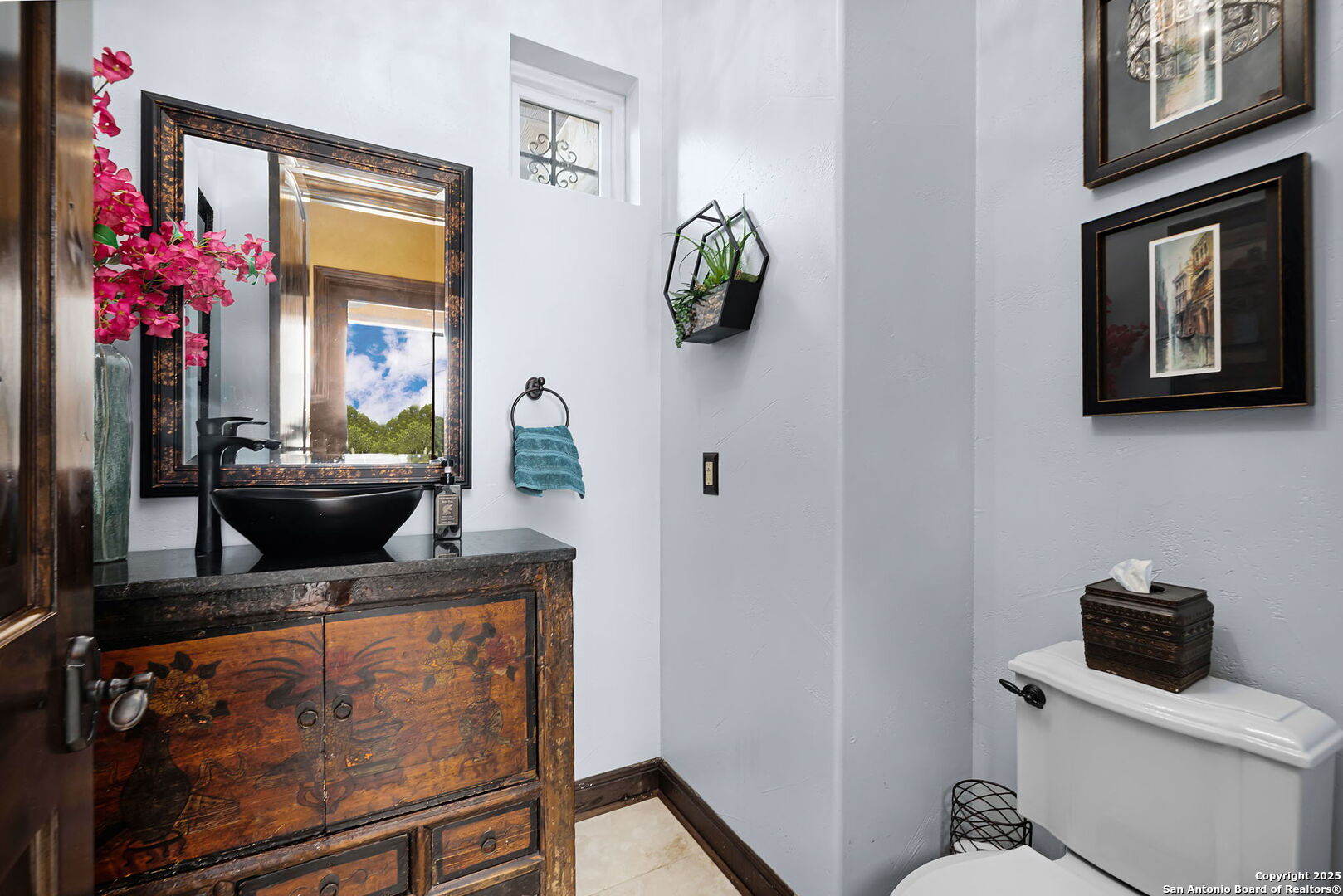 property viewer photo 11