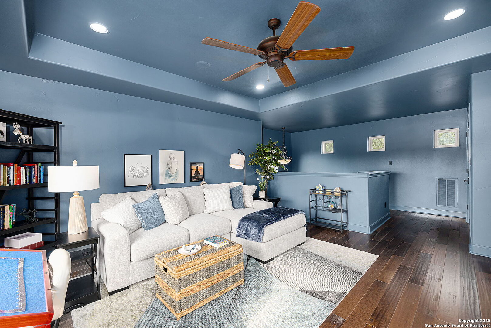 property viewer photo 24