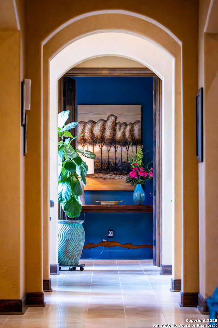 property viewer photo 25