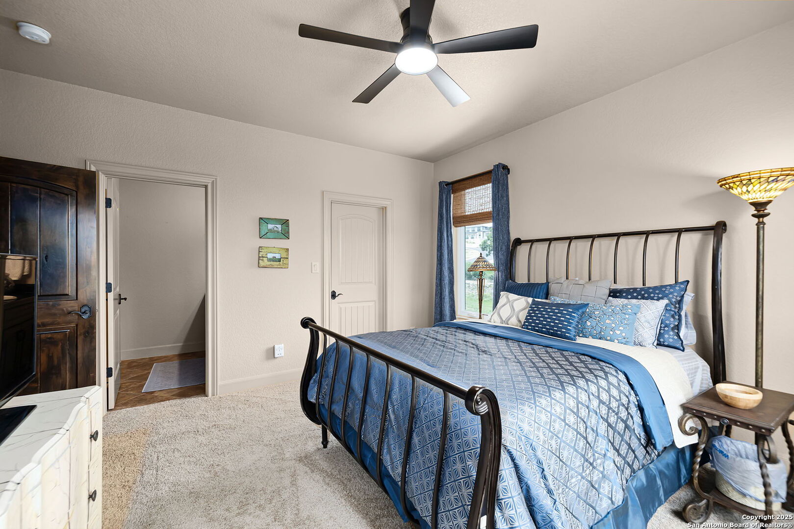 property viewer photo 30
