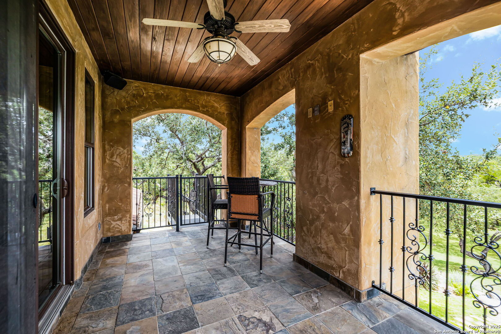 property viewer photo 34