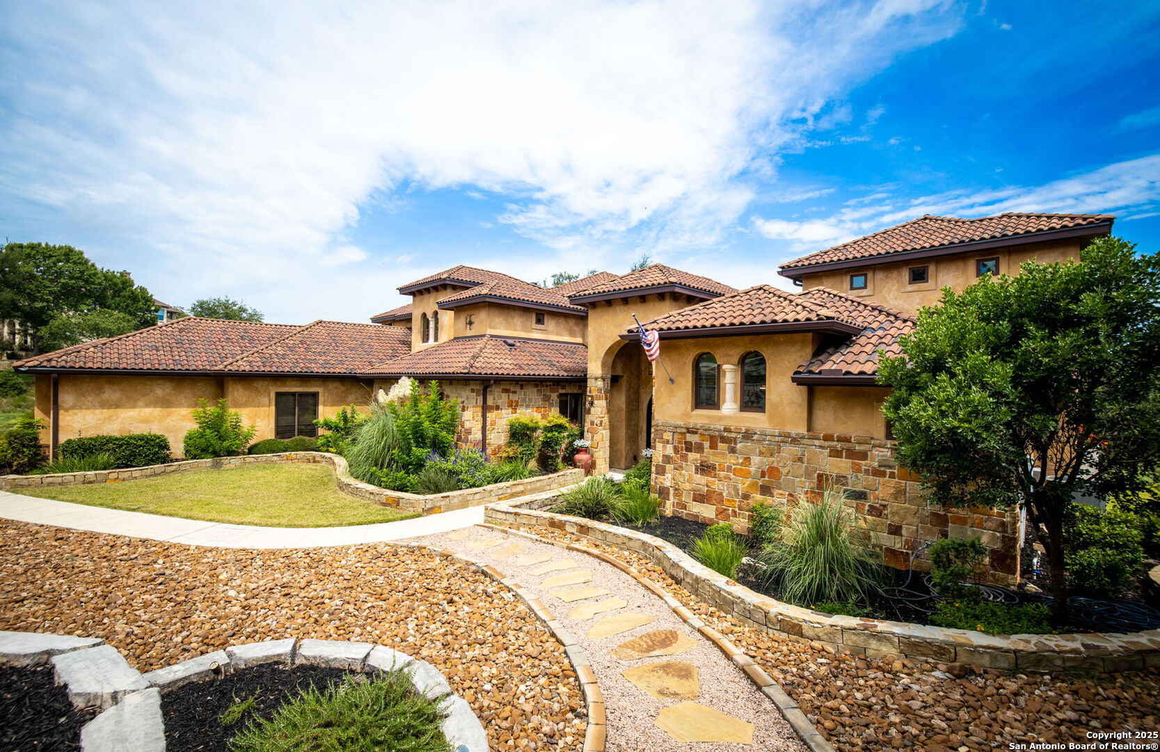 property viewer photo 6
