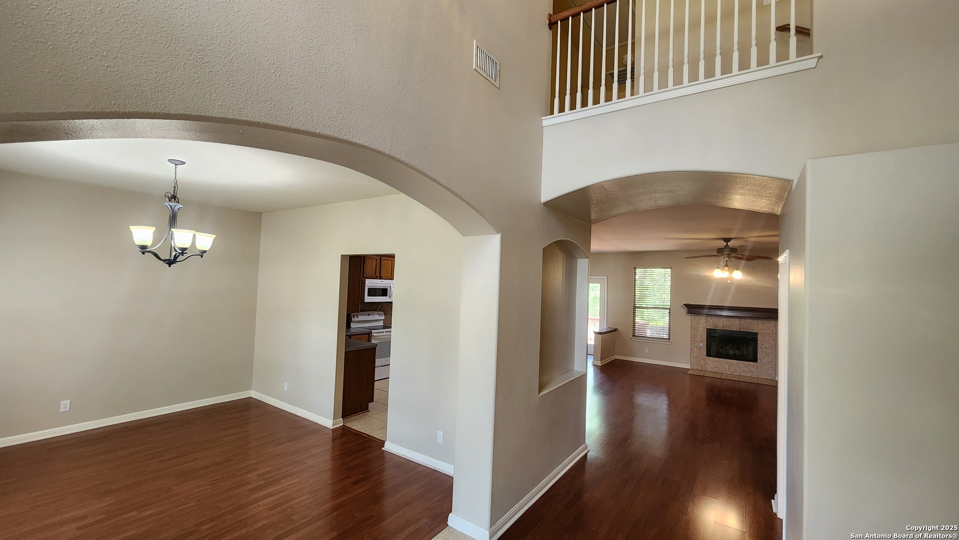 property viewer photo 10