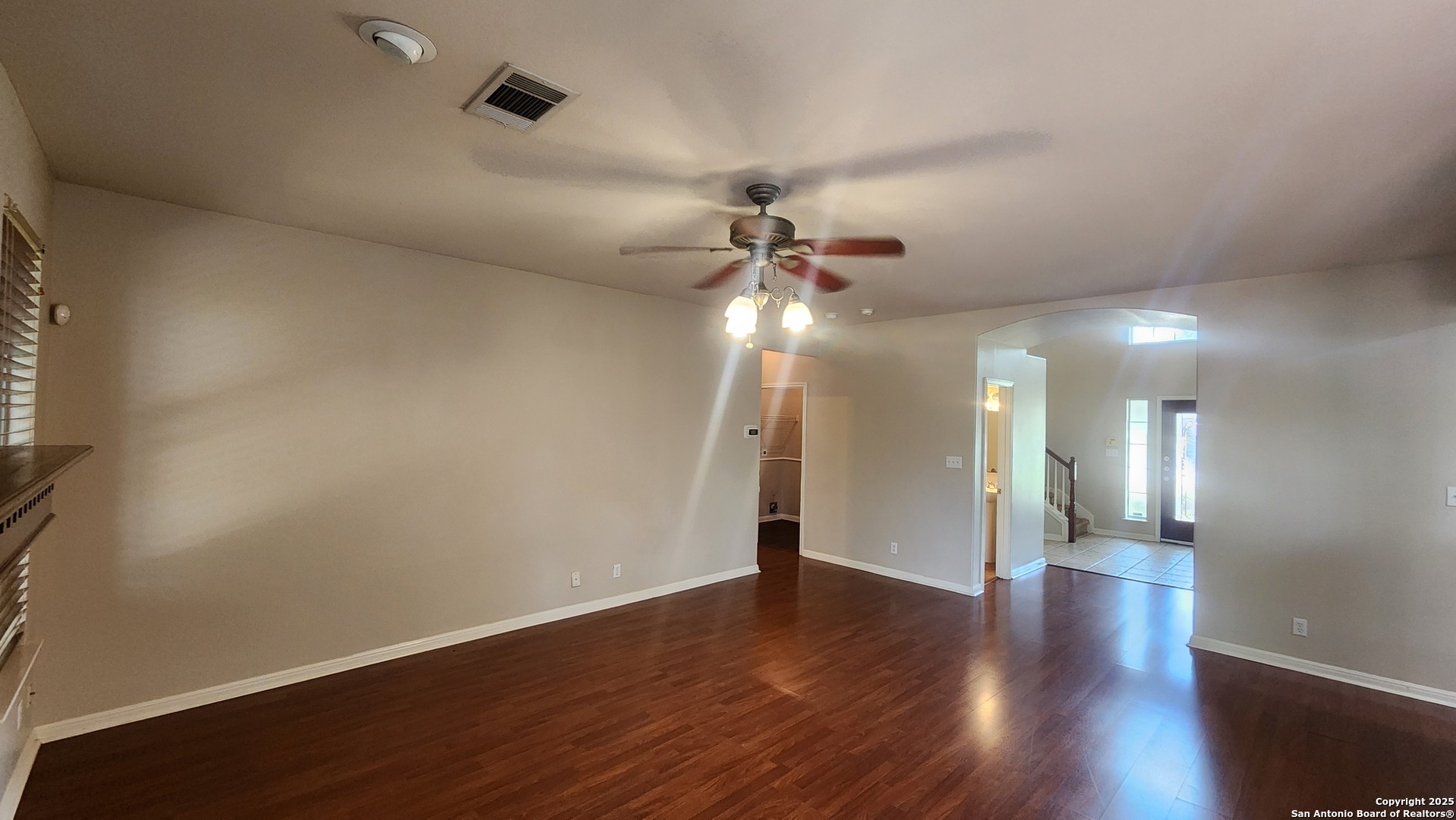 property viewer photo 13
