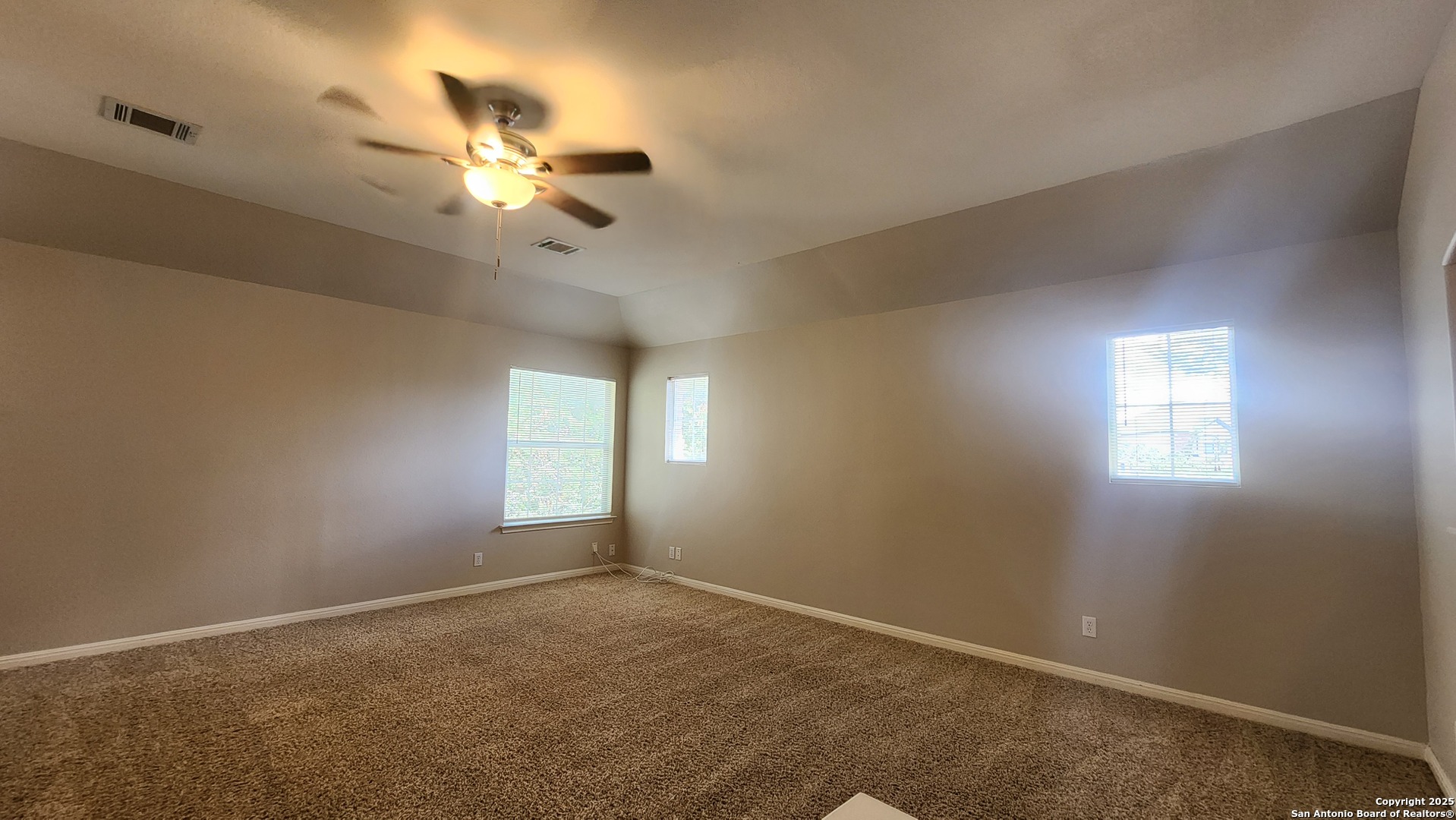 property viewer photo 28