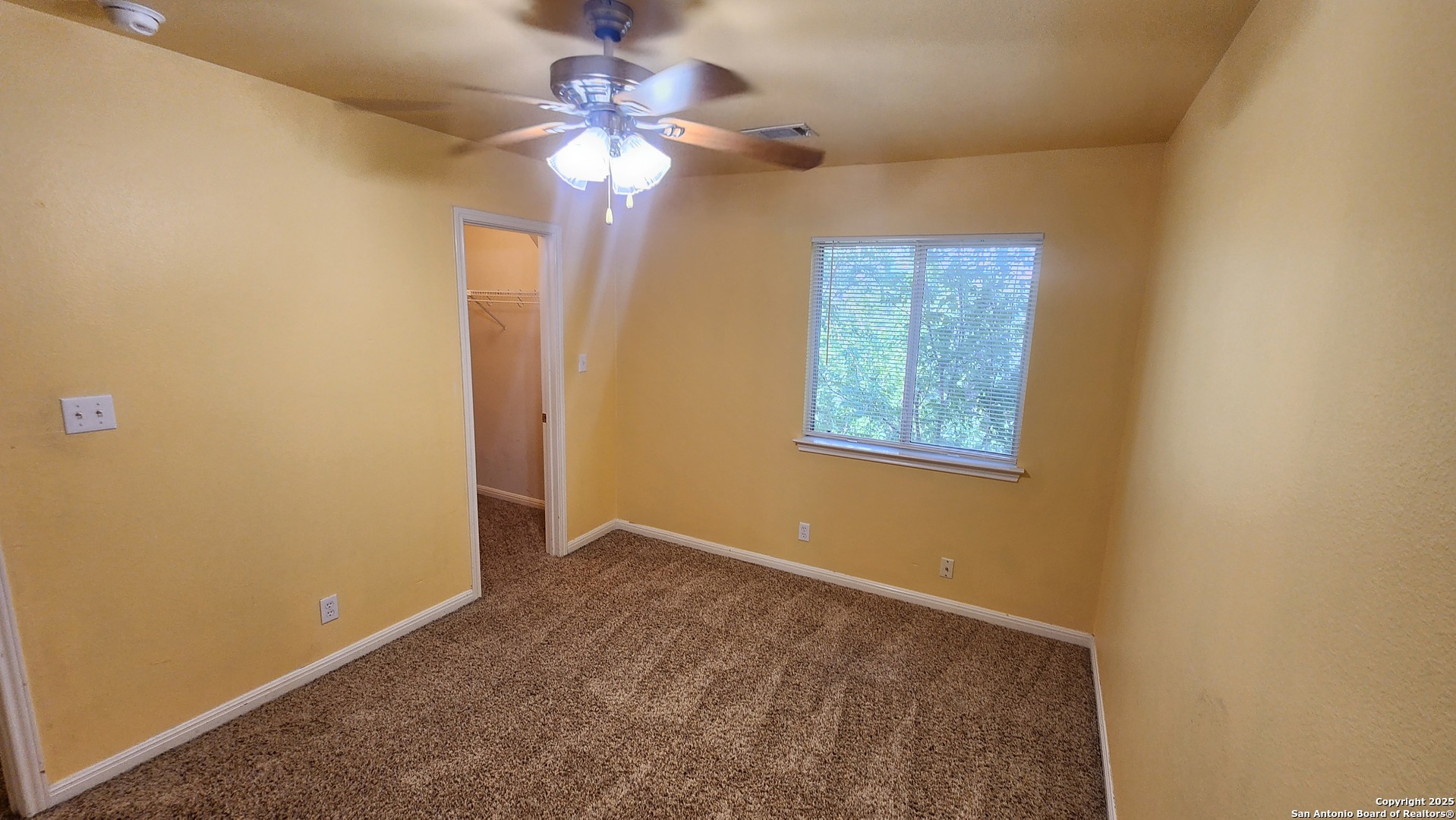 property viewer photo 38