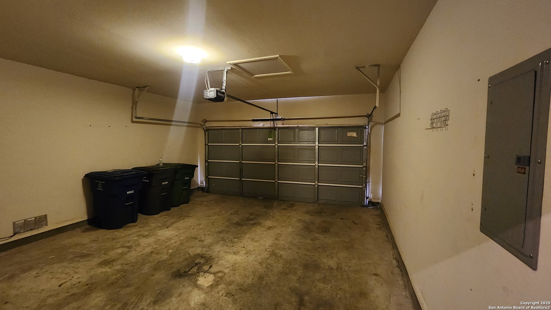 property viewer photo 46