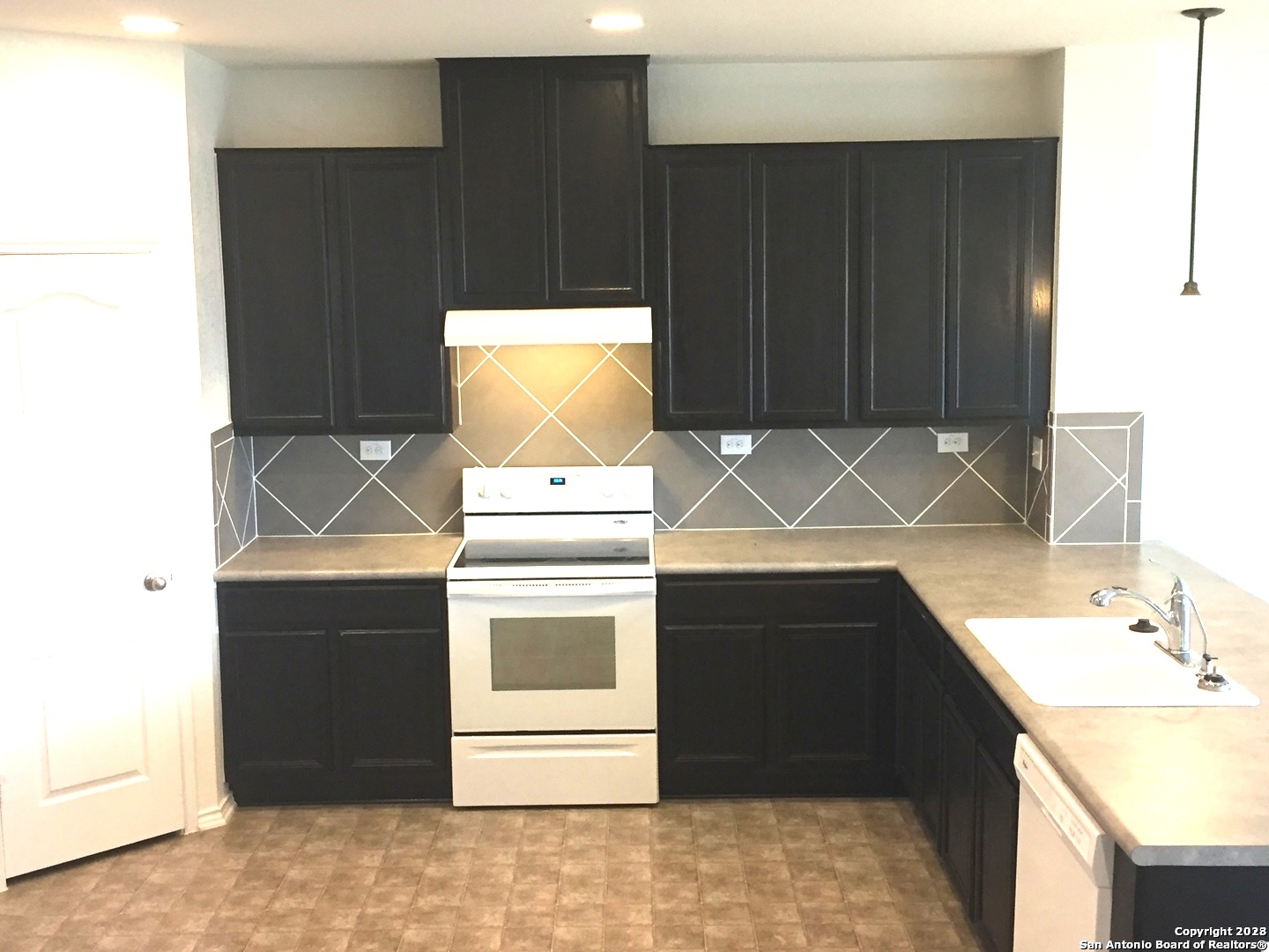 property viewer photo 2