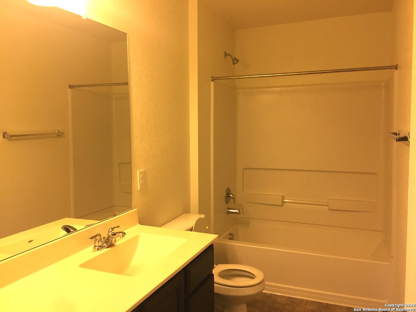 property viewer photo 8