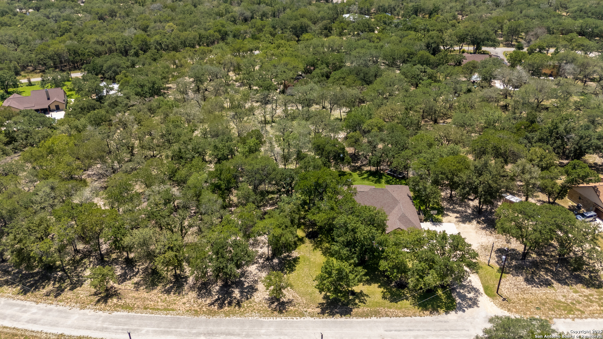 main property photo 44
