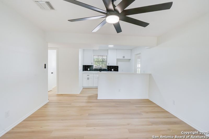 property viewer photo 10