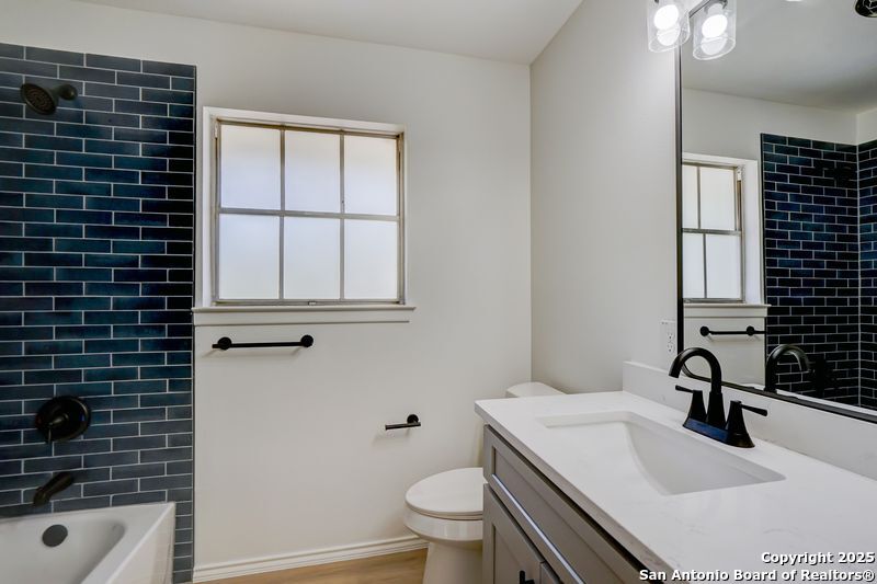 property viewer photo 21