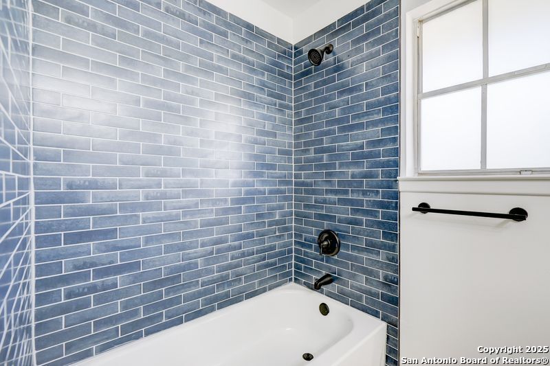 property viewer photo 22