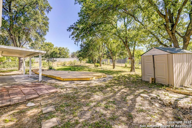 property viewer photo 25