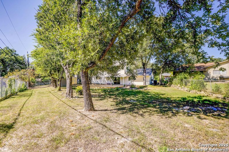 property viewer photo 27